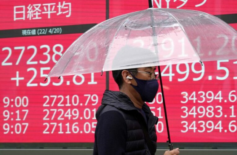 US indexes open mostly higher, Netflix plunges on sub losses