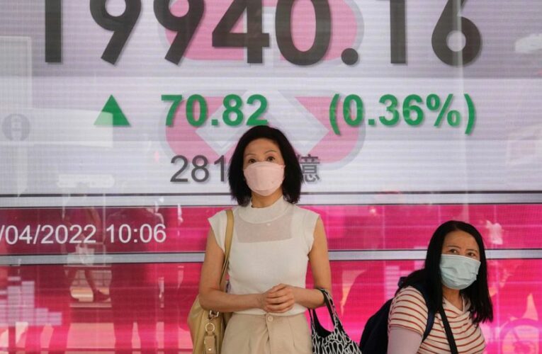 Stocks fall ahead of earnings from Big Tech companies