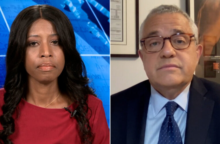 Watch: Toobin pushes back on former GOP lawmaker about Roe v. Wade