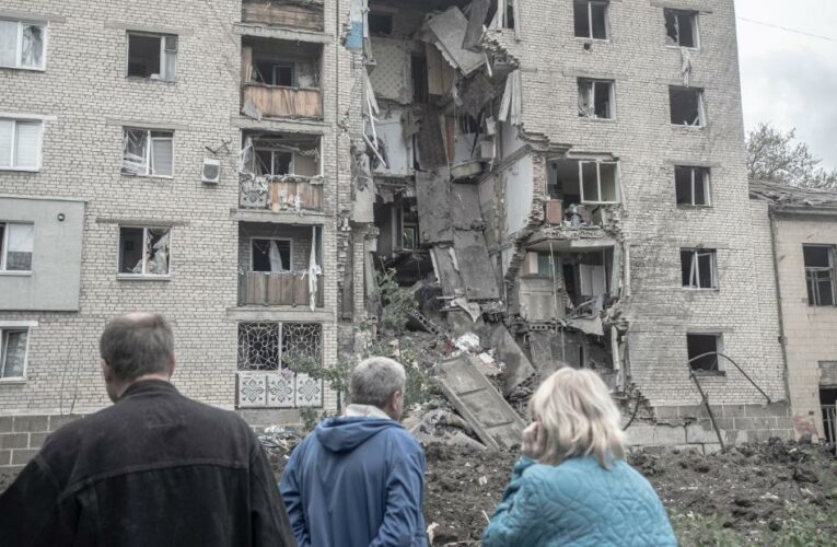 ‘Many dead’ in strike near Chernihiv as Ukrainian President accuses Russia of attempting to ‘kill as many Ukrainians as possible’