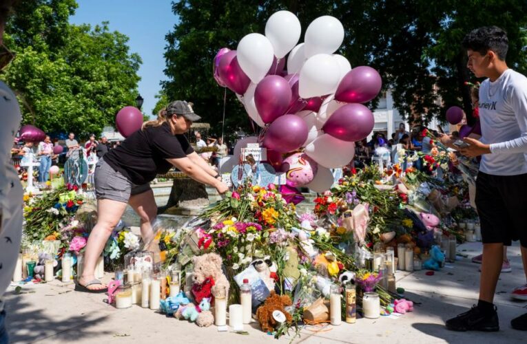 Catastrophic consequences: Experts say police inaction allowed for the massacre to continue