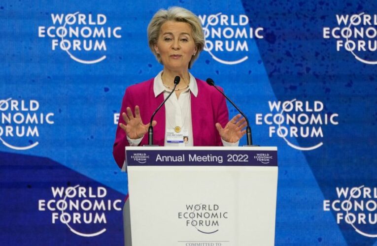 Davos gathering overshadowed by global economic worries