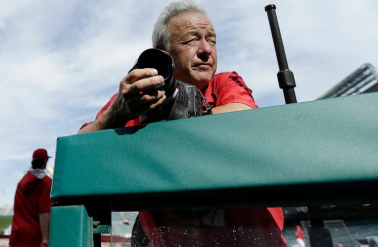 Leonard Ignelzi, renowned AP photographer, dies at 74