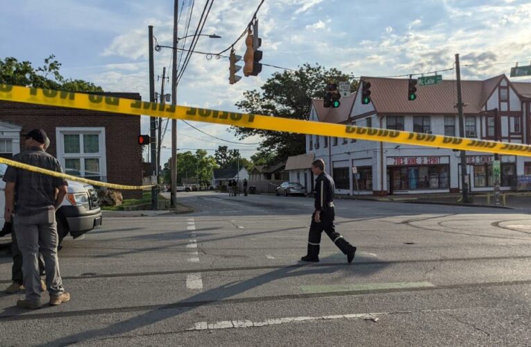 Three killed in Chattanooga shooting; several victims hit by fleeing cars